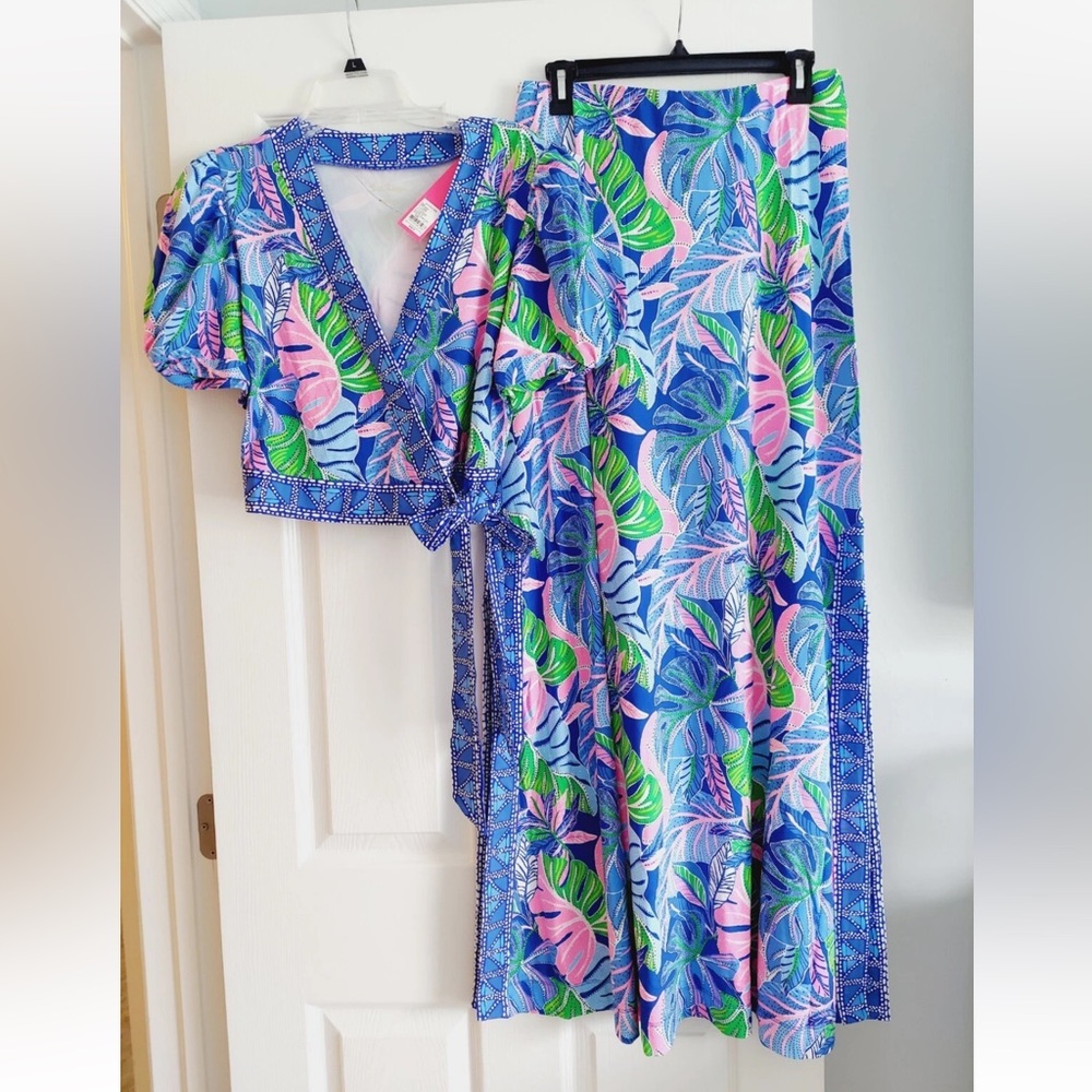 Lilly Pulitzer Vibrant Leaf Print 2 piece Set